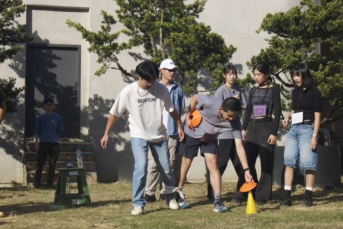 Behind the Scenes of the Family Rivalry Game