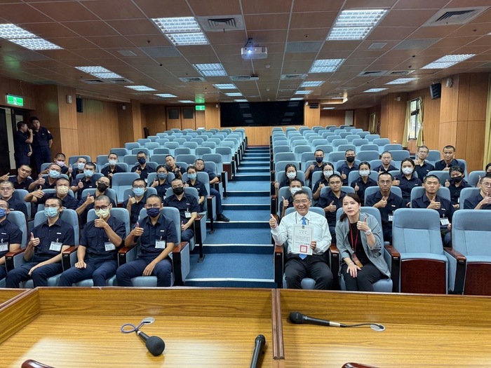Group photo of guests and students